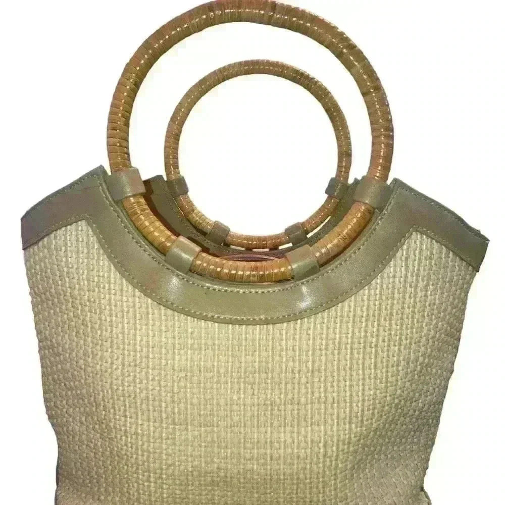 Fossil Tan Tote Bag Elegant and Versatile
